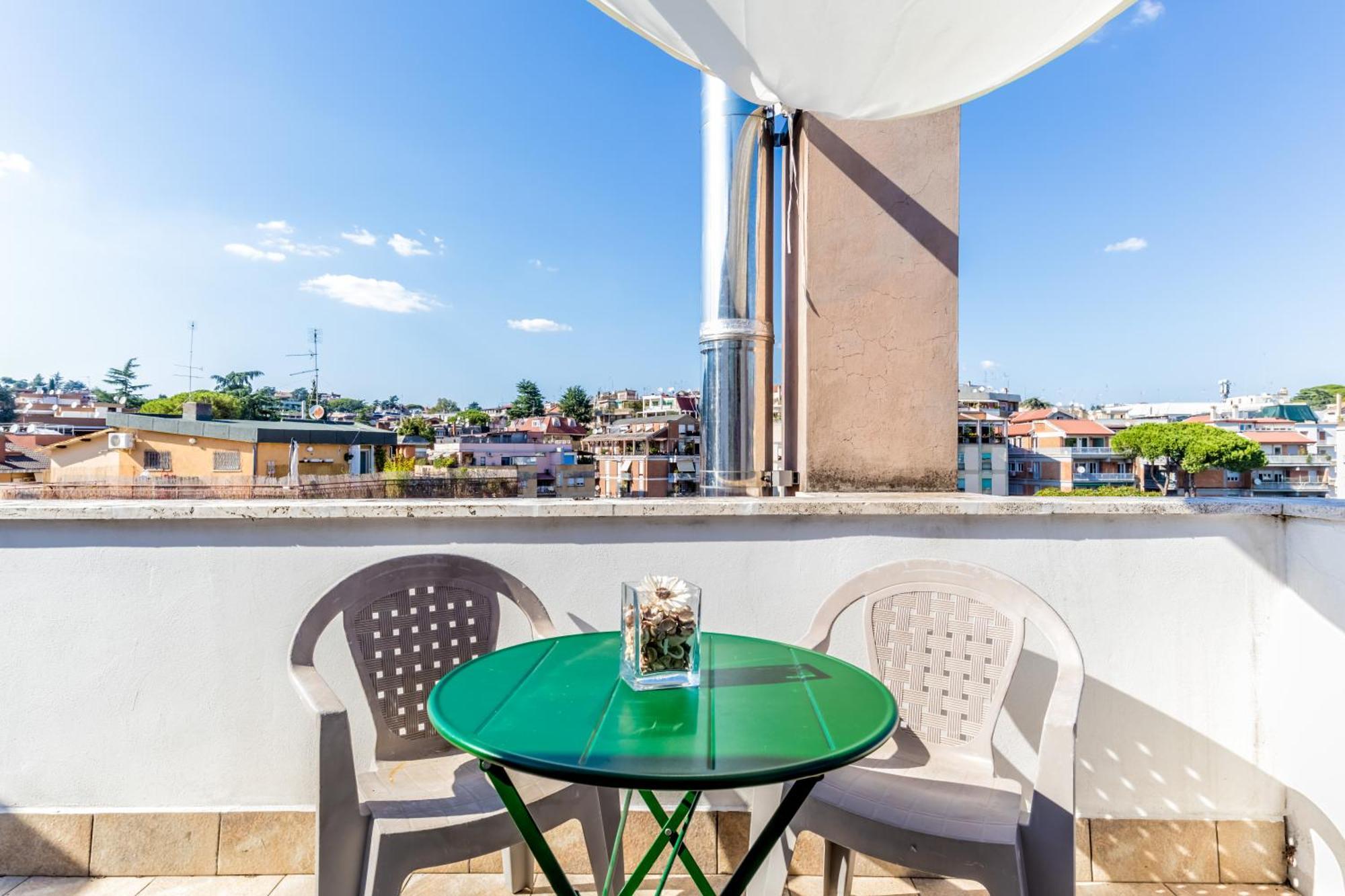 Attico Trilocale In Zona Farnesina Apartment โรม ภายนอก รูปภาพ